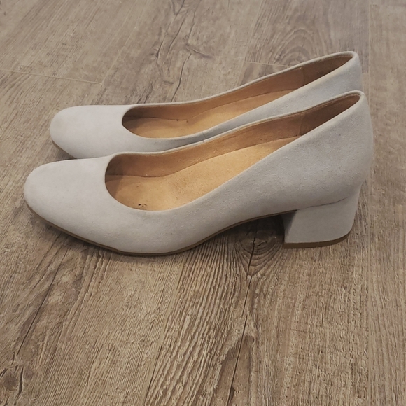 Baby Blue/ Dusty Blue Block Heels - Picture 4 of 5